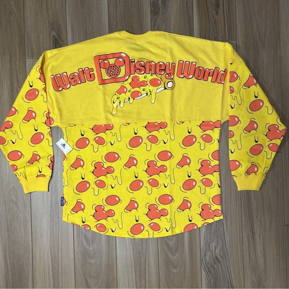 NEW Disney Spirit Jersey Adult M Yellow Pizza Eats Mickey Mouse Pepperoni